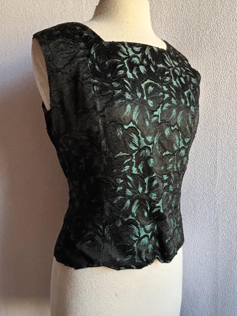 1950s 1960s Brocade Cocktail Set Shell & Jacket - Picture 3 of 16